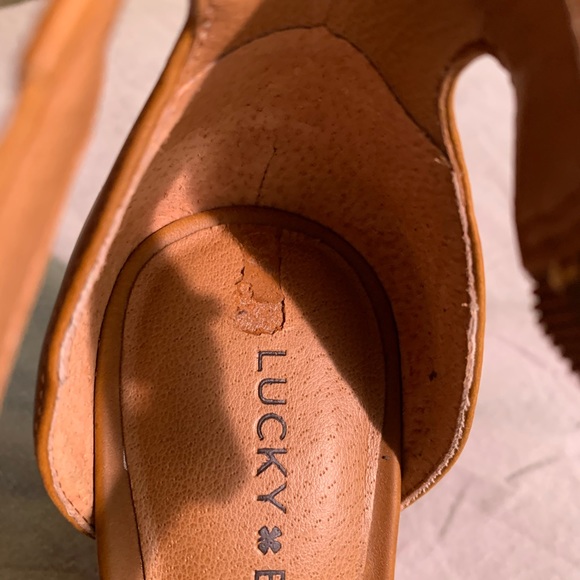 Lucky Brand Wedge Sandals - Picture 5 of 6